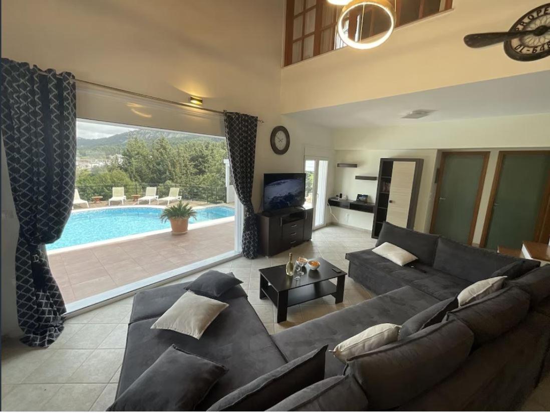 Aphrodite Rhodes Villa Pastida